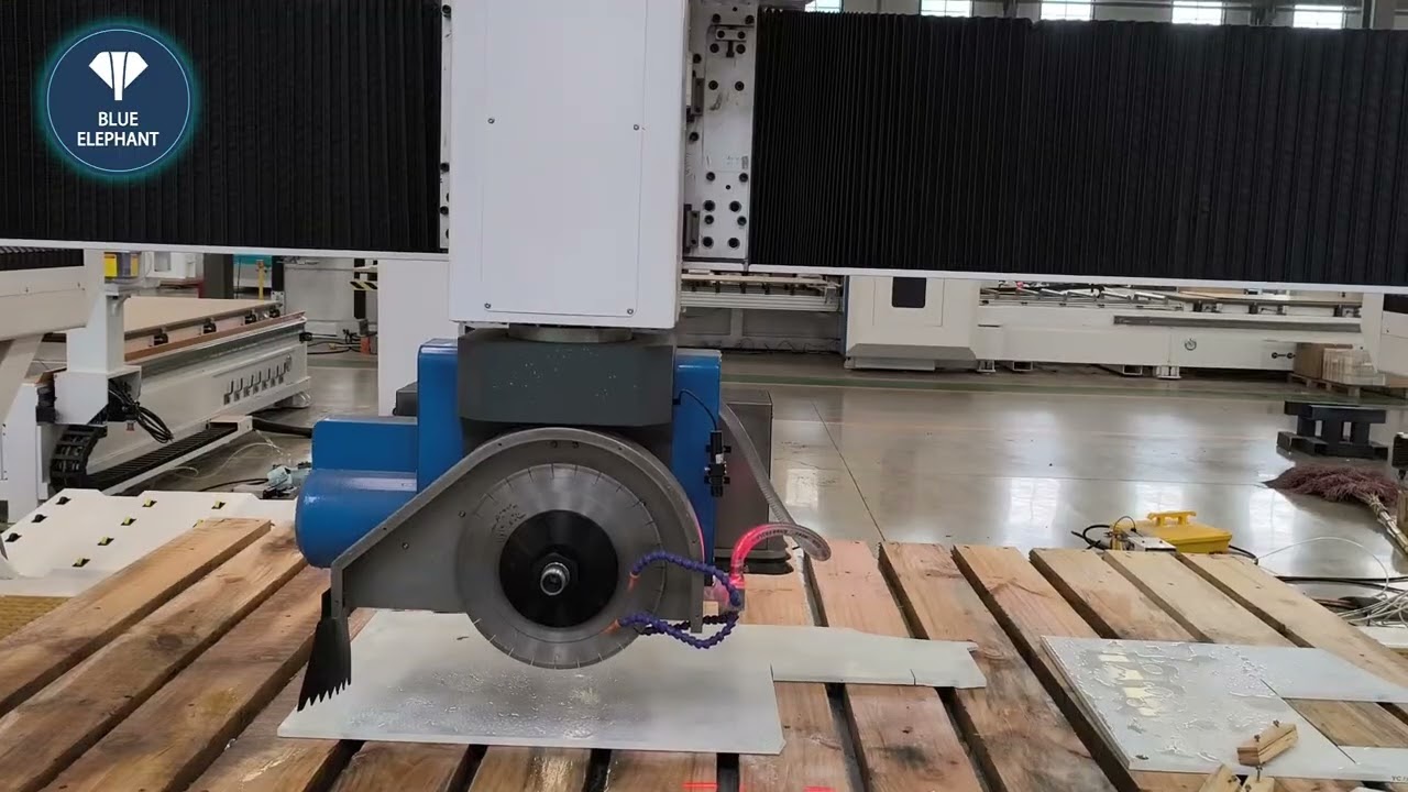 Testing video of 5-axis bridge cutting saw-Blue Elephant