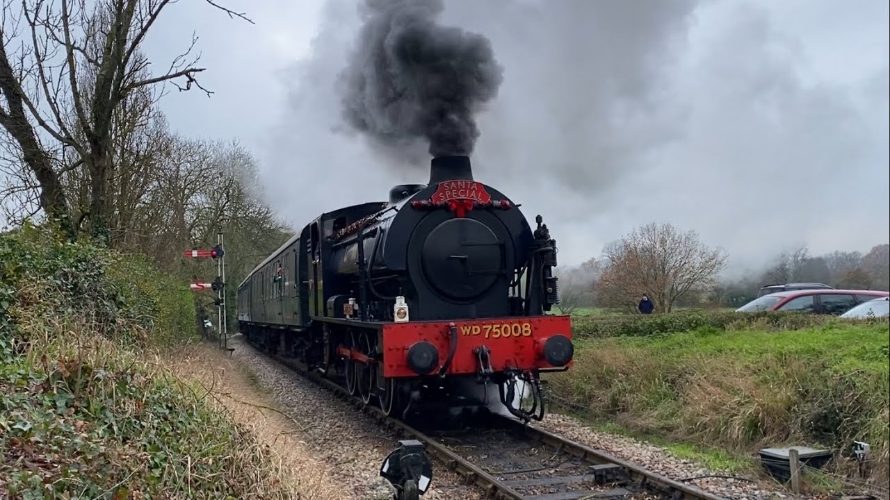 ‘The Santa special’ returns for 2024 at the Kent and East Sussex railway | 30.11.24