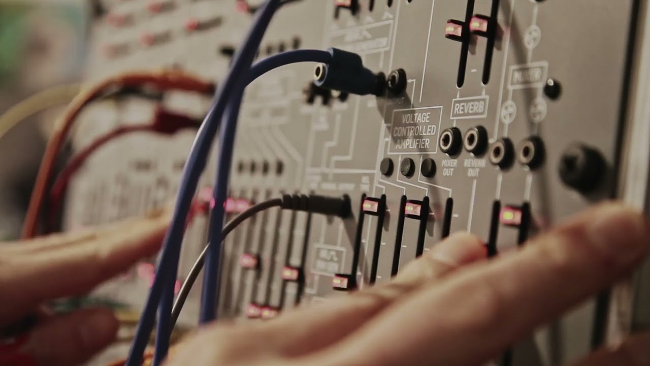 Mire (Live on Behringer 2600)