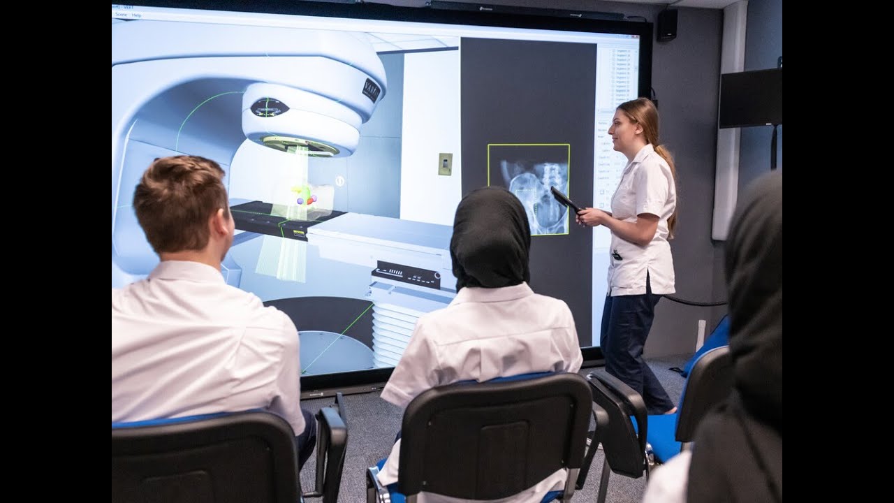 Explore Radiotherapy and Oncology BSc