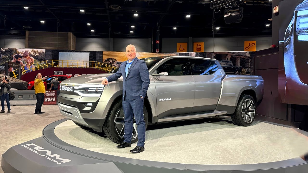 2023 CHICAGO AUTO SHOW || RAM 1500 Revolution EV || All Features Presentation