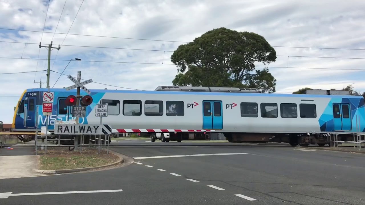 Every Railway Crossing on the Altona Loop