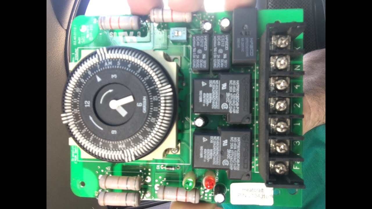 How to Diagnose a Defective Freezer Defrost time clock.