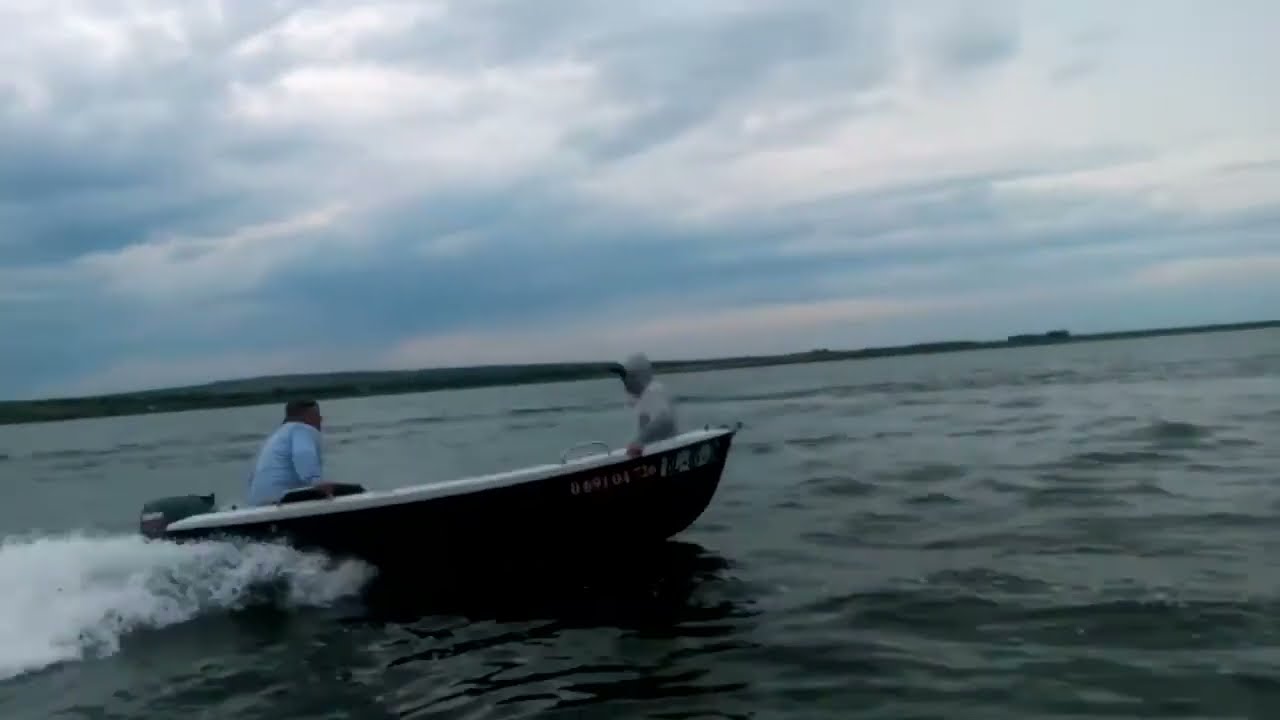 Plastikinė valtis Definas 3.60m FISHING Deluxe version Variklis iki 15Ag Auk&scaron;ta kokybė!