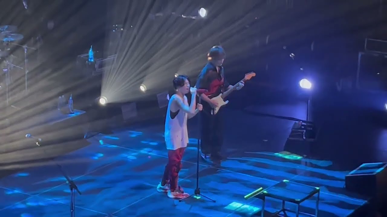 ONE OK ROCK, Live 