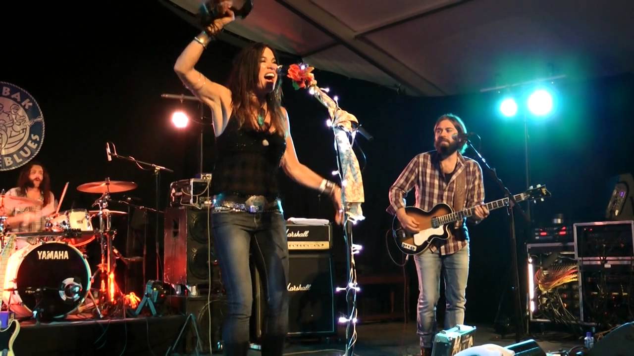 Elizabeth Lee Cozmic Mojo DrobakHavneblues Norway Elizabeth Lee Cozmic Mojo
