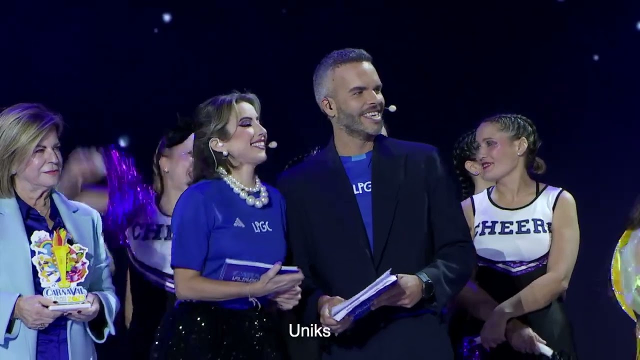 CONCURSO DE DISFRACES ADULTOS