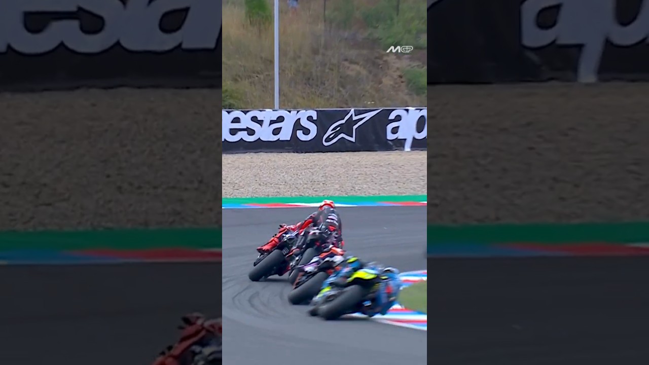Bezzecchi and Quartararo touch! | 2025 Czech GP