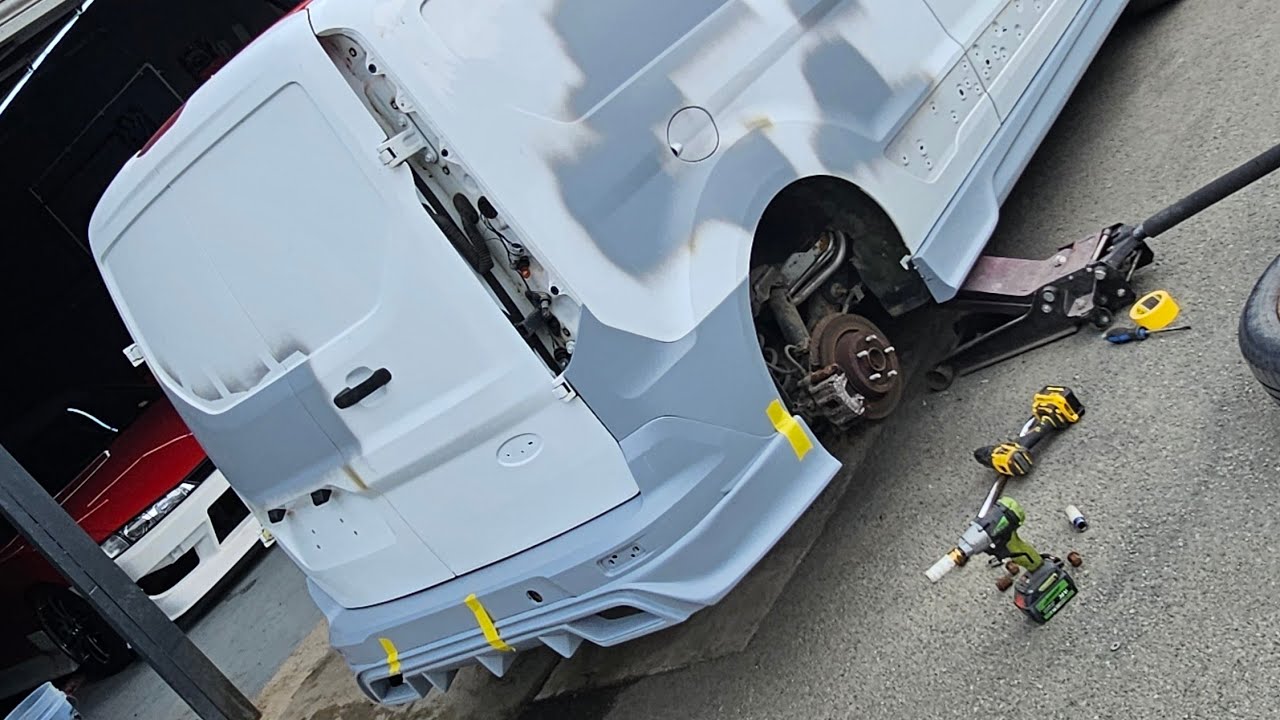 MS-RT bodykit on the shop connect, XJS hypersport gets a stage closer to paint at JM Details