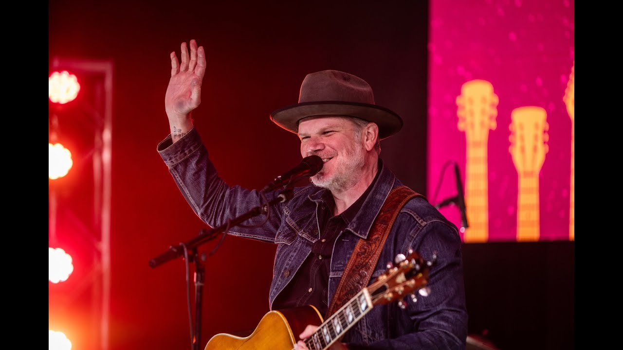 Jason Eady 