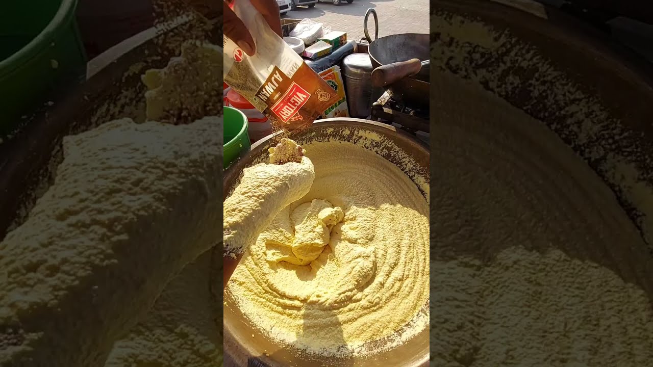 Lajpat Nagar's Ram Laddu | Ram Laddo recipe | Making of Ram Laddo | Moong Dal Pakoray #shorts
