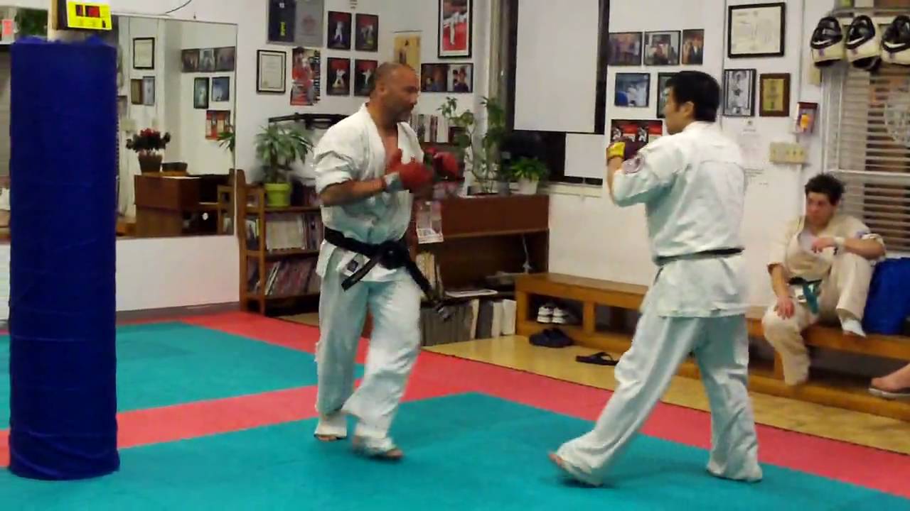 World Oyama San Francisco  Dojo: Sensei Saito spars Sempei Moe - Round 3