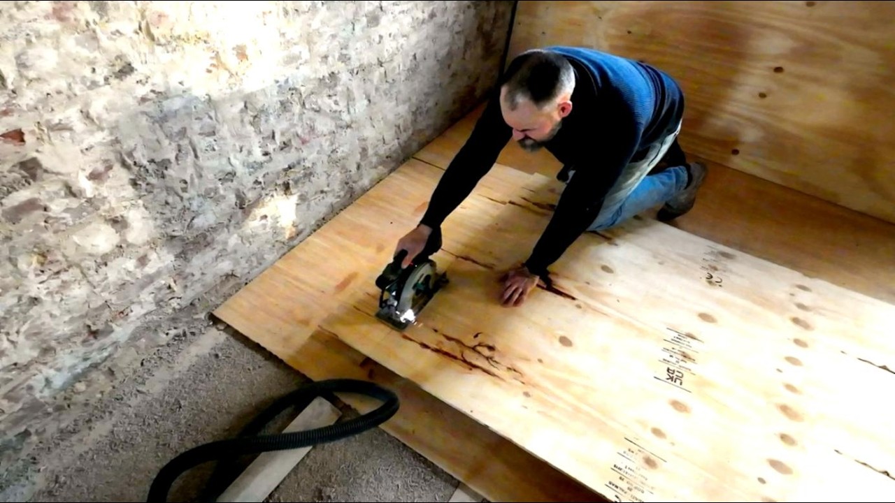 Almost ready to plaster upstairs… BUT NOT YET / Renovating a 110+ y.o. ABANDONED farm in Belgium