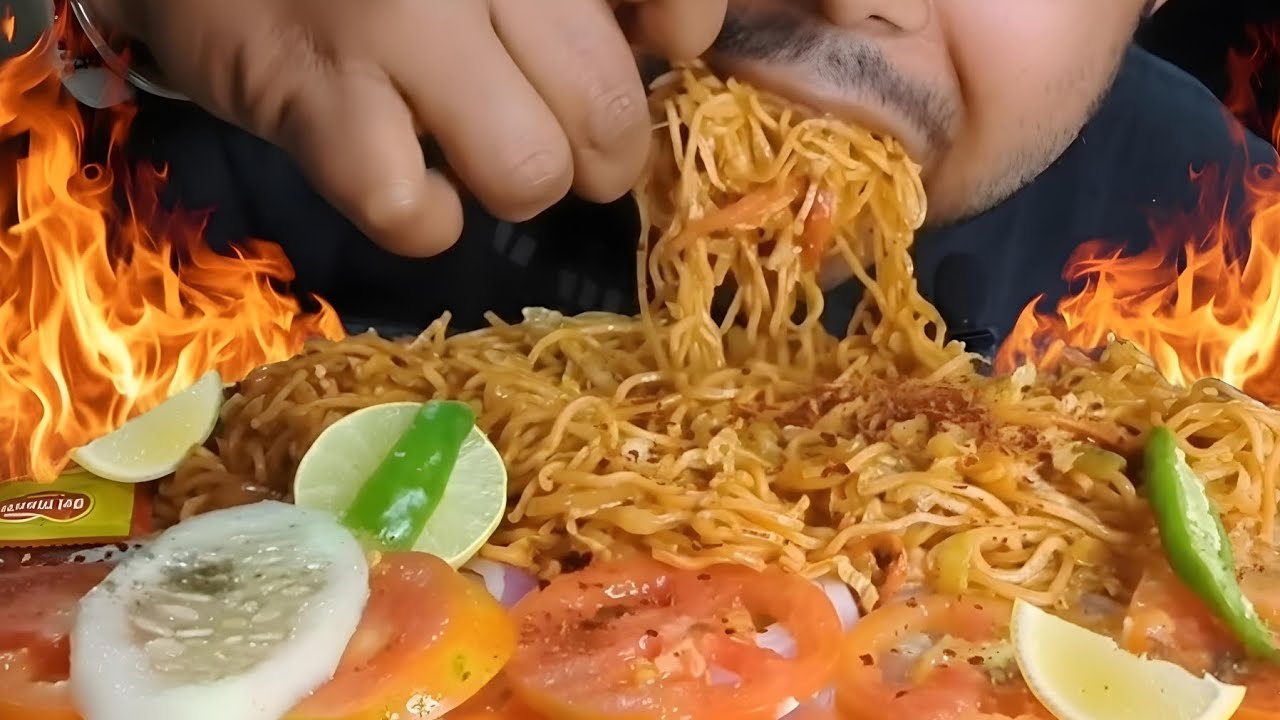 ASMR: Eating Chilli Garlic Noodles, Green Salad, Lemon||