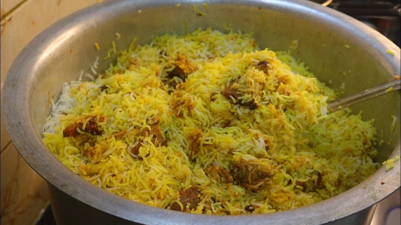 Kachhe Gosht Ki Biryani/Hyderabadi Mutton Dum Biryani/Baghare Baingan/Biryani Baghare Baingan