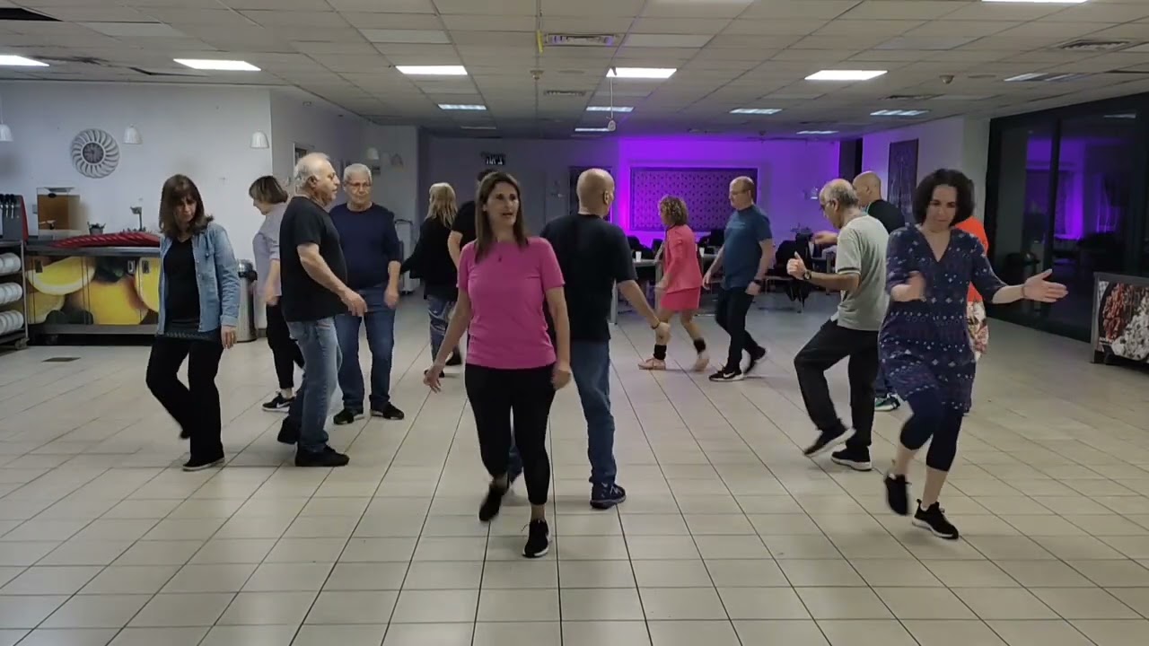 ריקוד ריח הדס מושיקו הלוי
