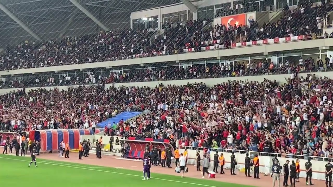 Mersin İdman Yurdu-Orduspor Kurtlar Vadisi Girişi :)