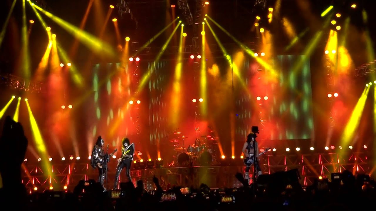 KISS “I WAS MADE FOR LOVIN' YOU / ROCK AND ROLL ALL NIGHT “ QUITO-ECUADOR “2015”