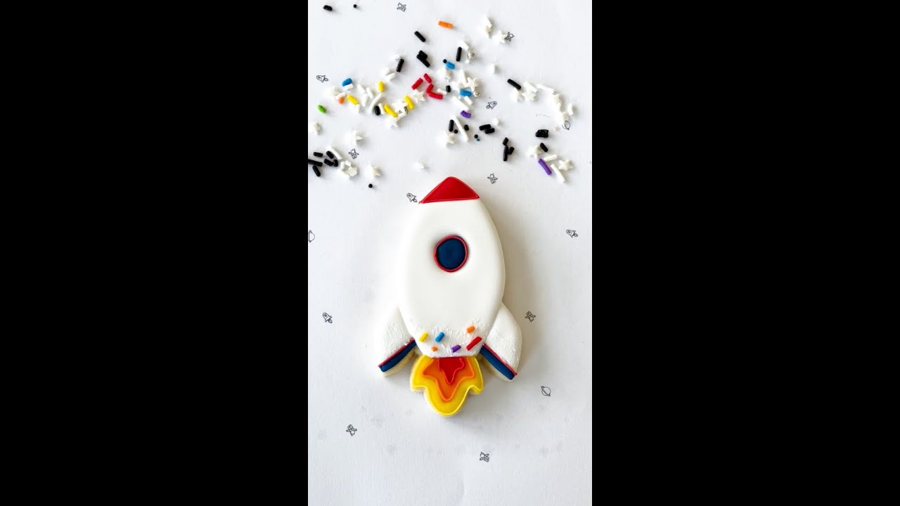 Cute Rocket Ship Decorated Cookie! 🚀 #cookiedecorating #shorts