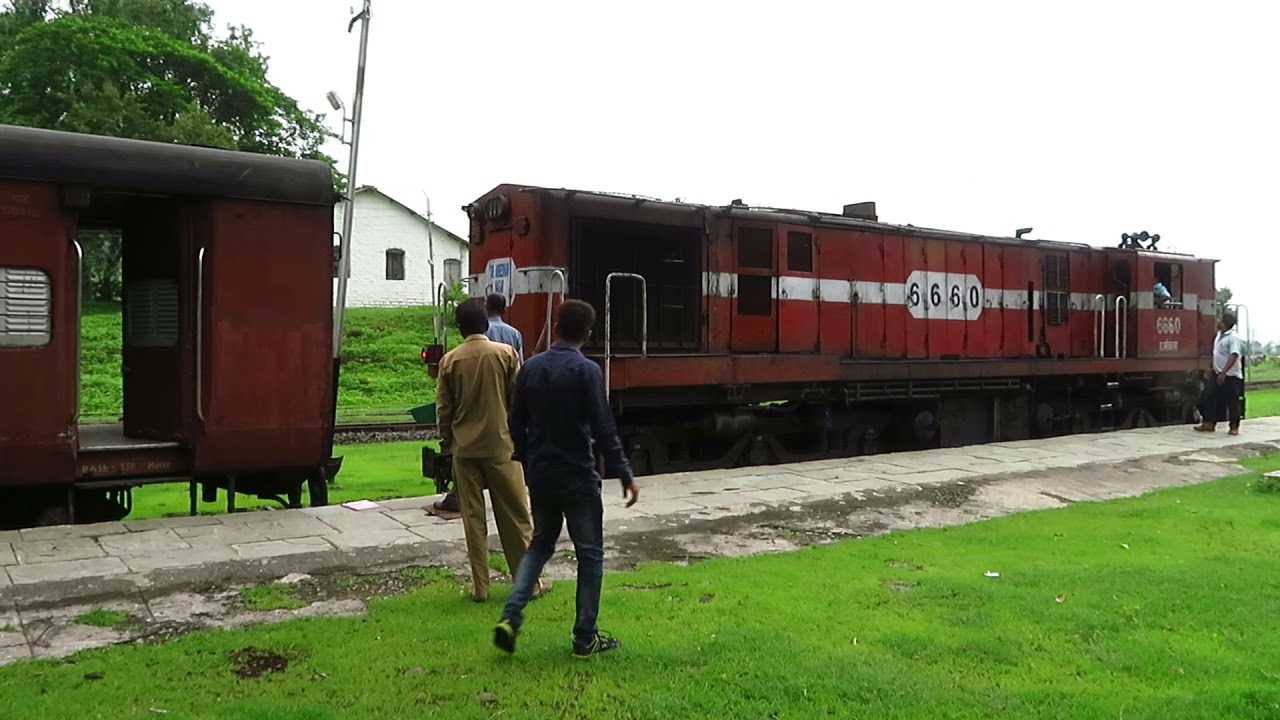 Meter Gauge YDM-4 6660 - Arrival and Departure from Kalakund!