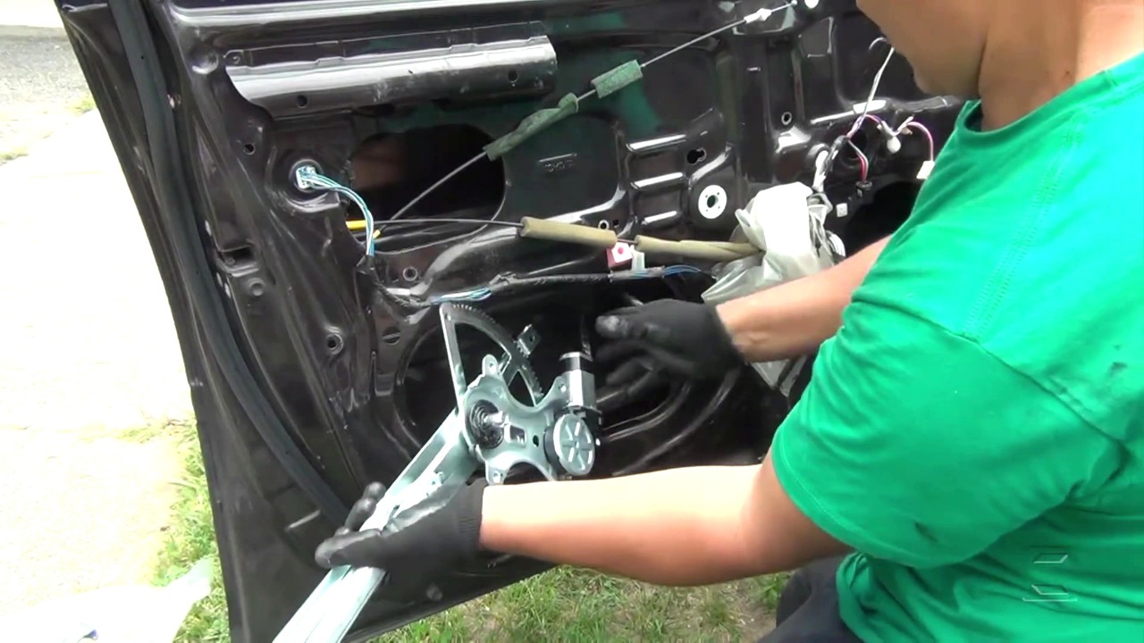 Toyota Camry Window Stuck Closed? Easy Fix!