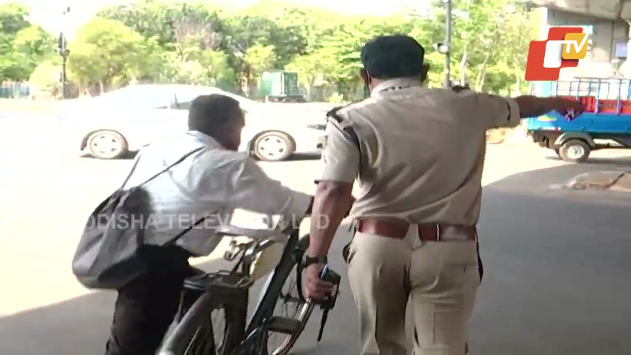 Watch- Police Crackdown On Lockdown & Mask Rule Violators In Bhubaneswar