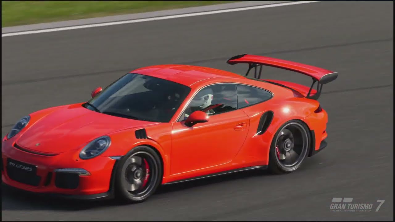 GT7 Weekly challenge race 4 Driver / Race views