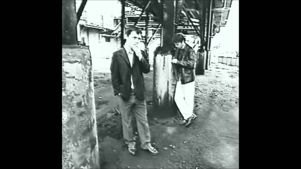 Brainbombs - Don't Go Near The River