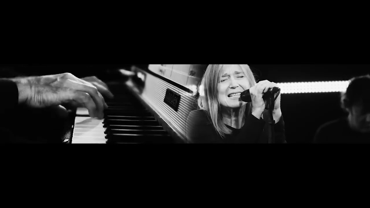 Portishead - Roads (2025)