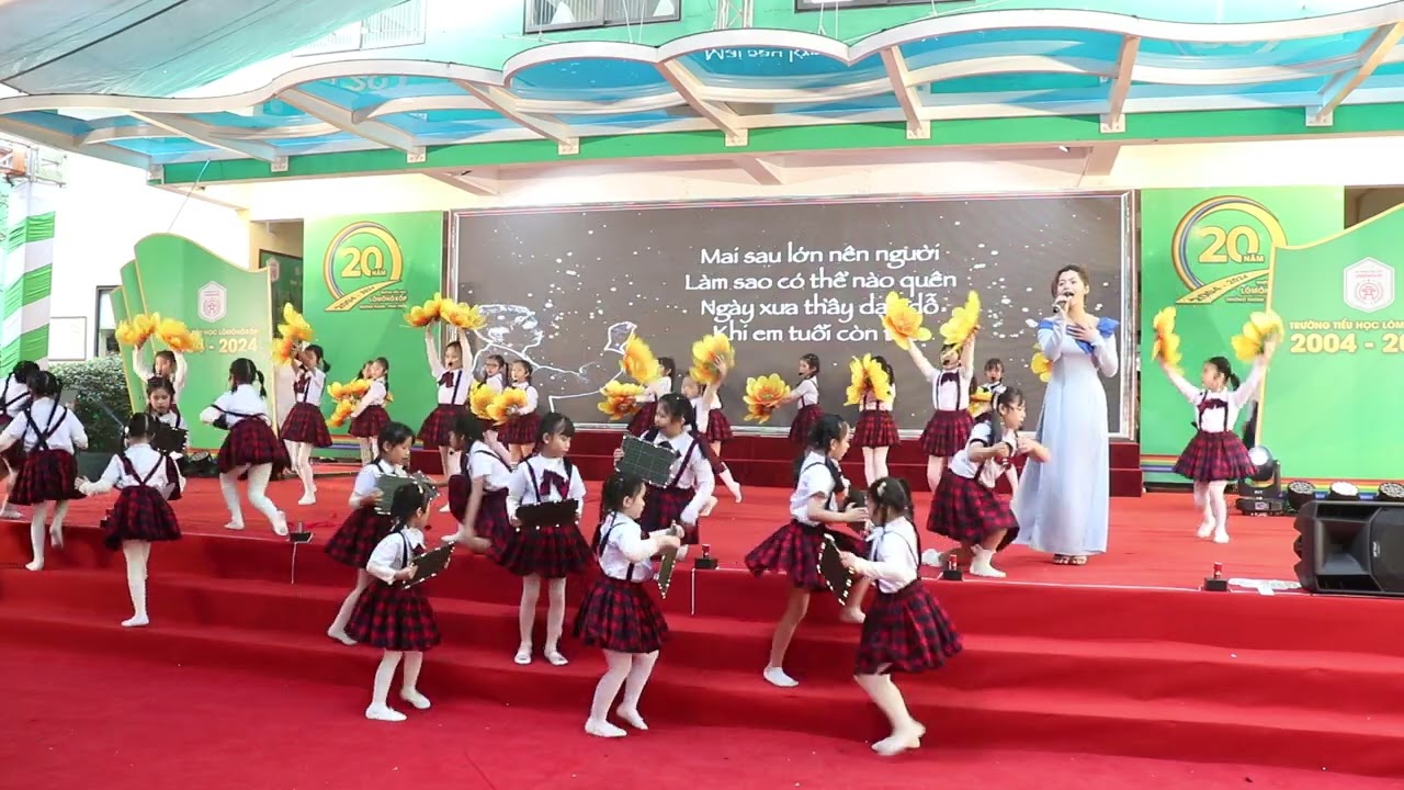 Liên khúc Ngày đầu tiên đi học - Bụi phấn - Bài học đầu tiên - Lễ kỷ niệm 20 năm trường TH LMNX