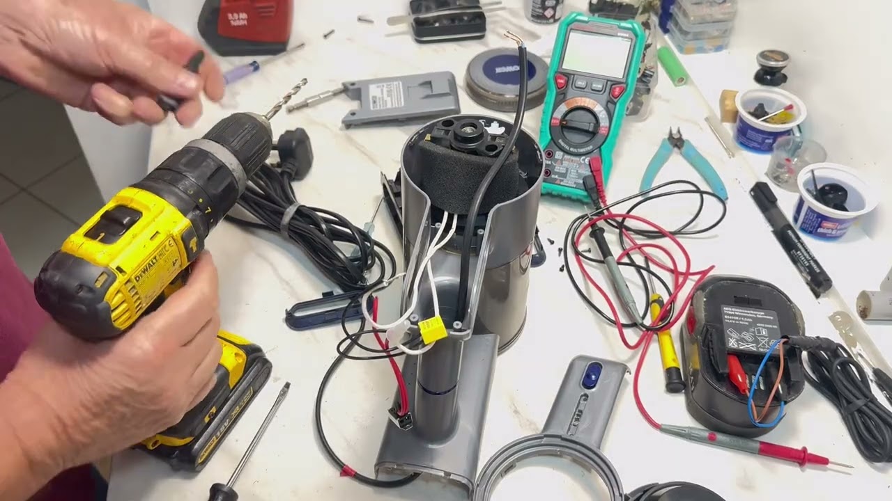 @Do you know how to install the cable on a tower vacuum cleaner?If not watch the video