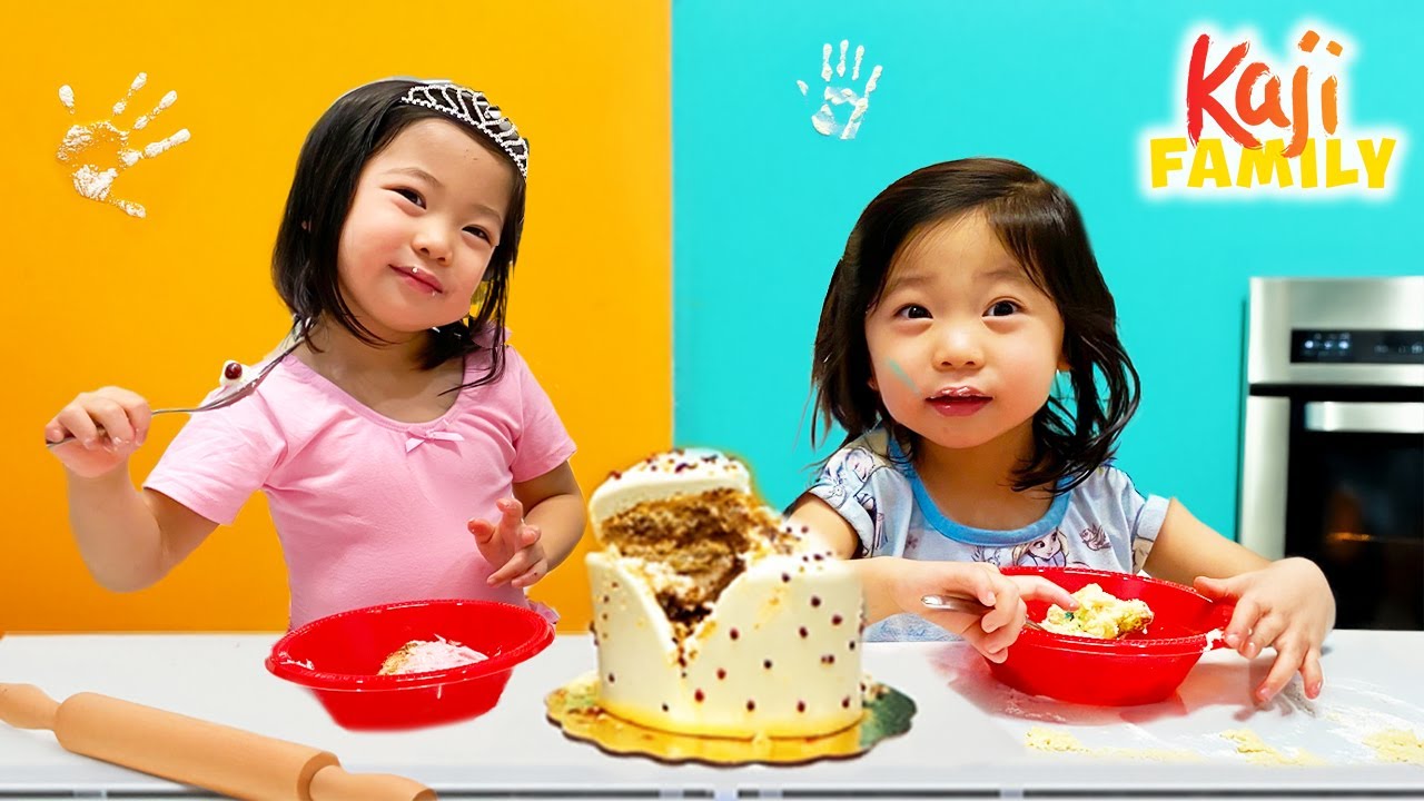Emma & Kate Make Yummy Desserts 🍪💕 Kids Baking Videos!