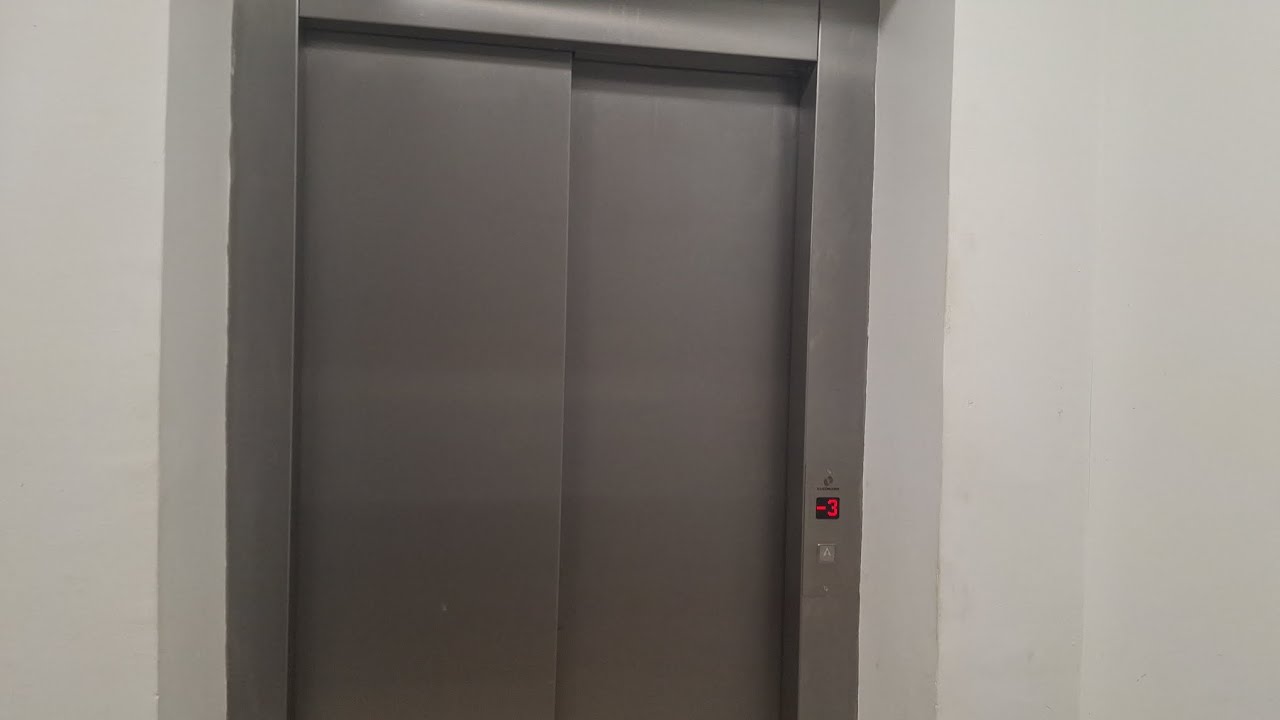 Kleemann elevator in Parking Opština Herceg Novi, Montenegro