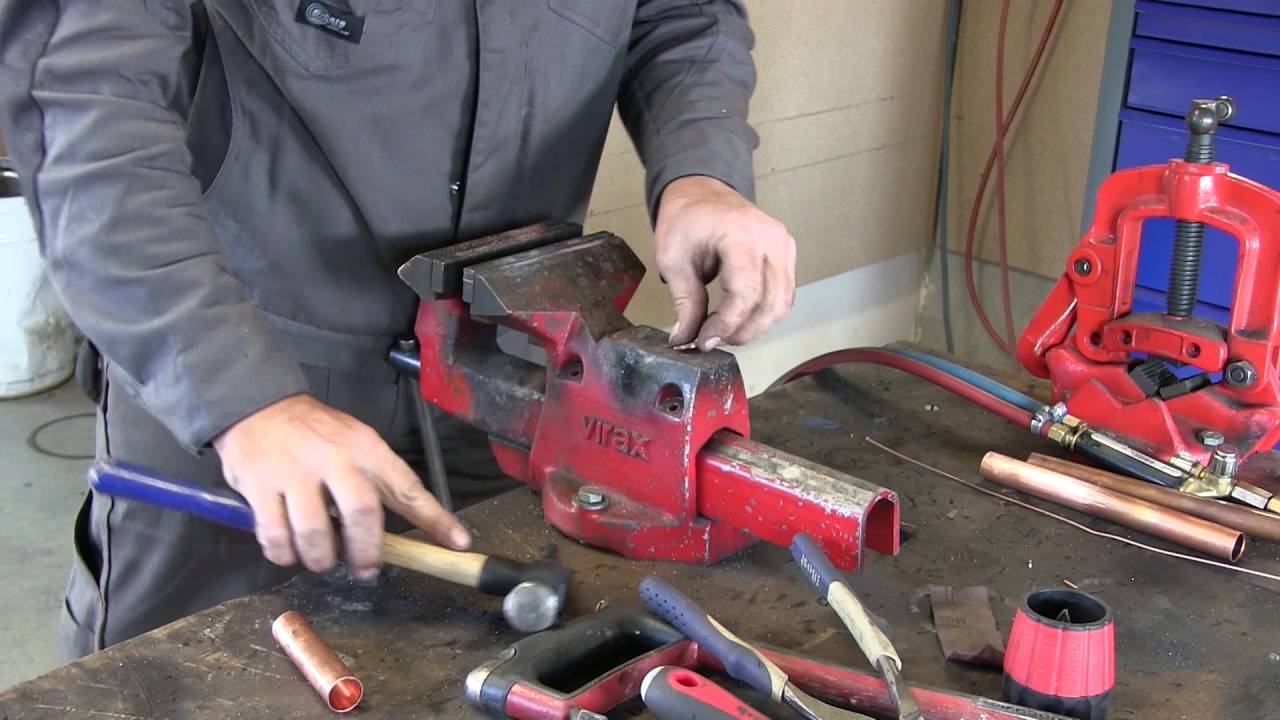 Atelier cuivre bouchon maison