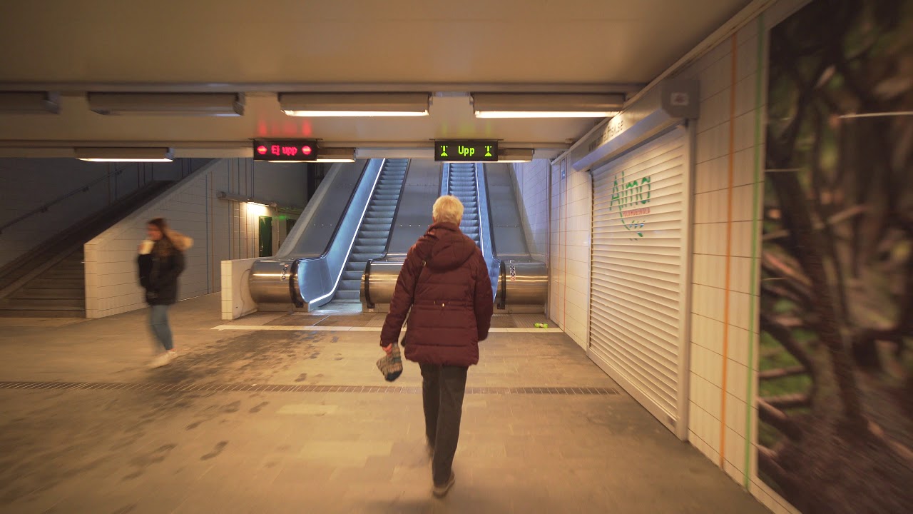 Sweden, Stockholm, Handen train station + Haninge Centrum, 3X escalator