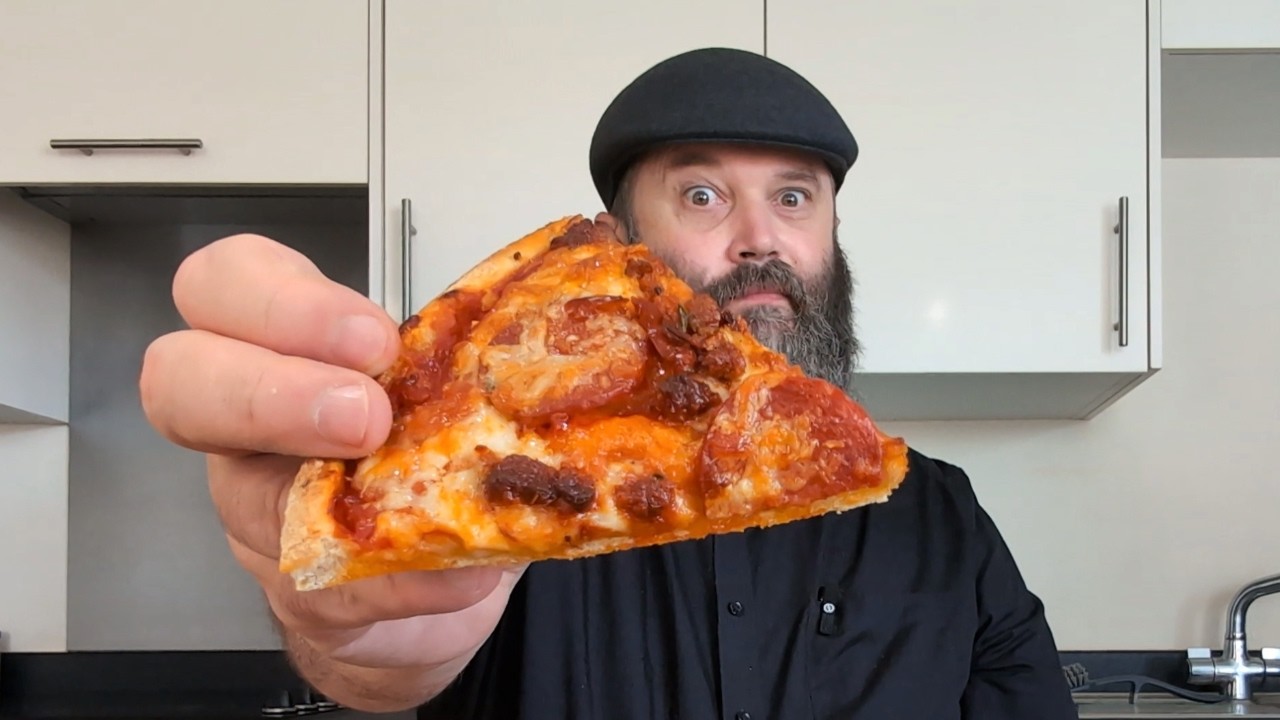 Amazing DELUXE Pizza from Lidl. 🤯🍕