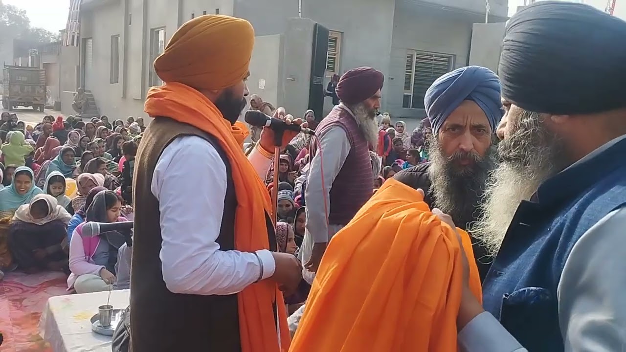 Gurpurab Guru Gobind Singh Ji.ਭੇਟਾ ਪੰਜ ਪਿਆਰੇ ਸਾਹਿਬਾਨ ਅਤੇ ਢਾਡੀ ਜਥੇ ਨੂੰ।