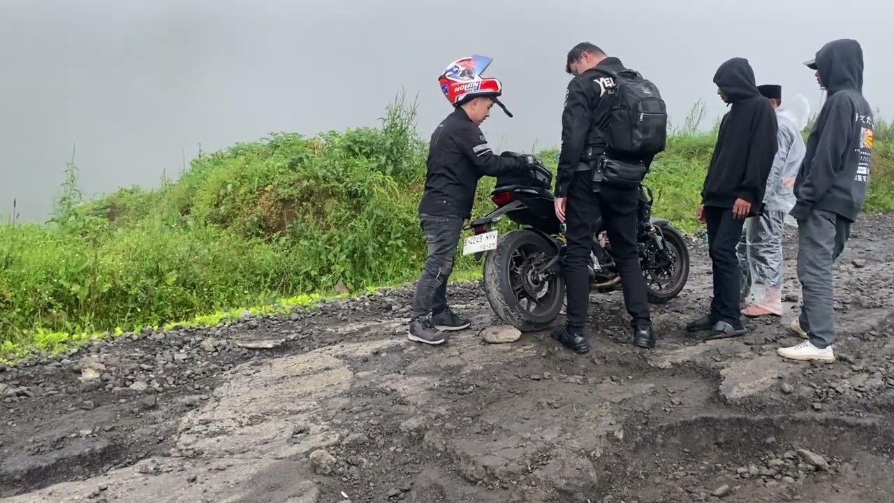 MOGE BERANINYA LEWAT SINI SETELAH HUJAN