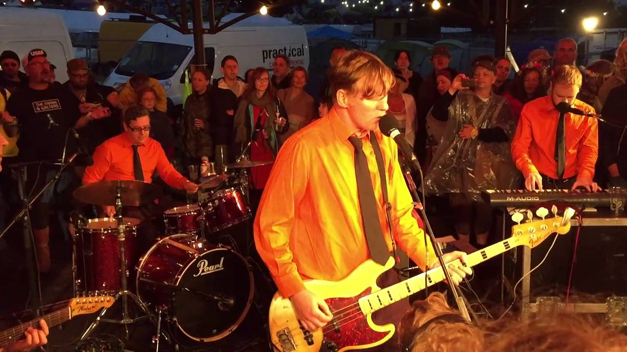 The Frank And Walters - This Is Not A Song