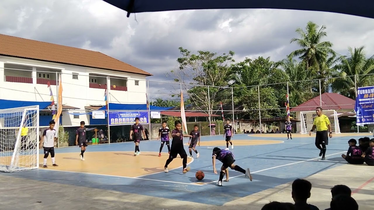 PEREBUTAN JUARA 3, BABAK PERTAMA SDN SILAUT UNGGUL 2 GOL