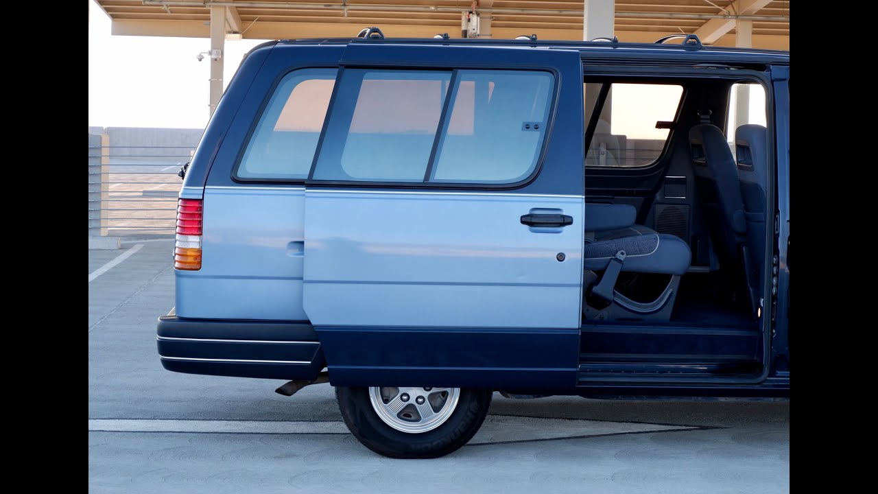 1990 Ford Aerostar XLT Interior