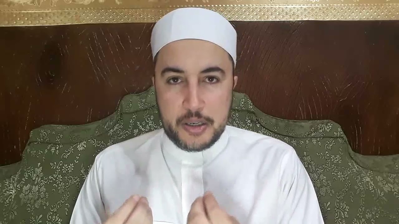 معنى الشريعة والحقيقة، والفرق بين عالم الشريعة وعالم الحقيقة.