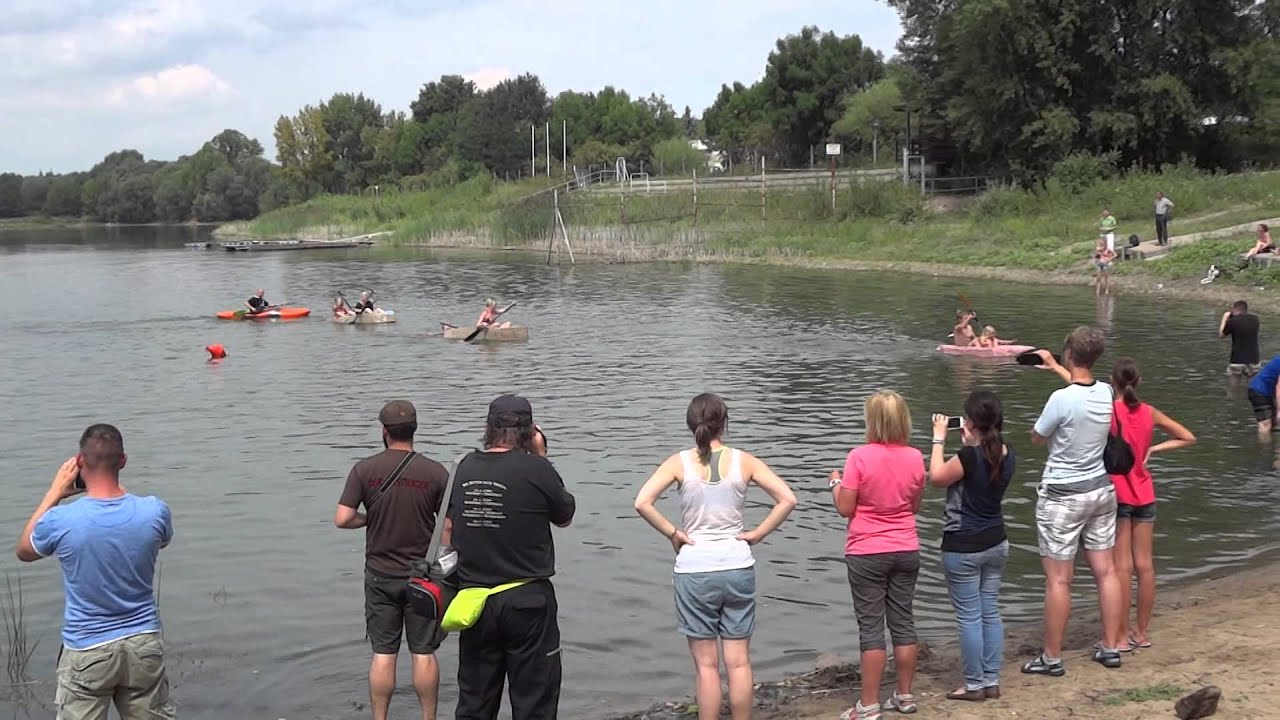8. Aussteiger Pappbootrennen Zweier