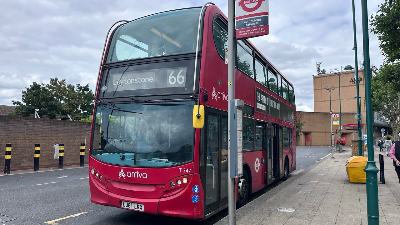 Full Journey-London Bus Route 66 Romford Station to Leytonstone Station (Arriva Enviro 400 LJ61 LXX)
