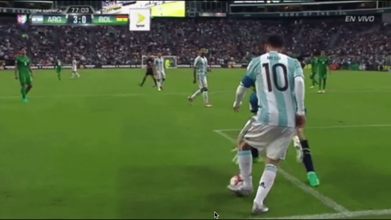 Messi Nutmeg l Epic Playz