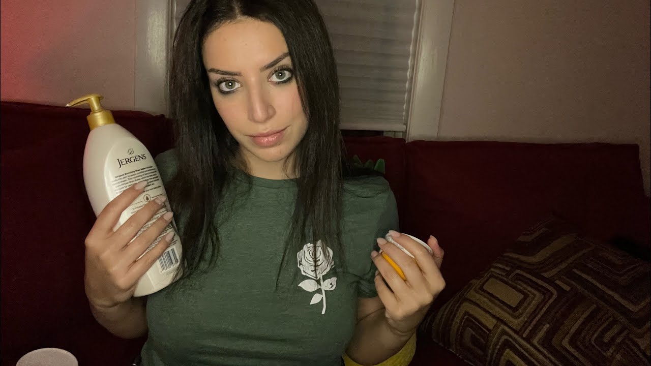 Asmr- Lotion Sounds 🧴👏🏻 (whispering, hand movement, mouth sounds, etc)