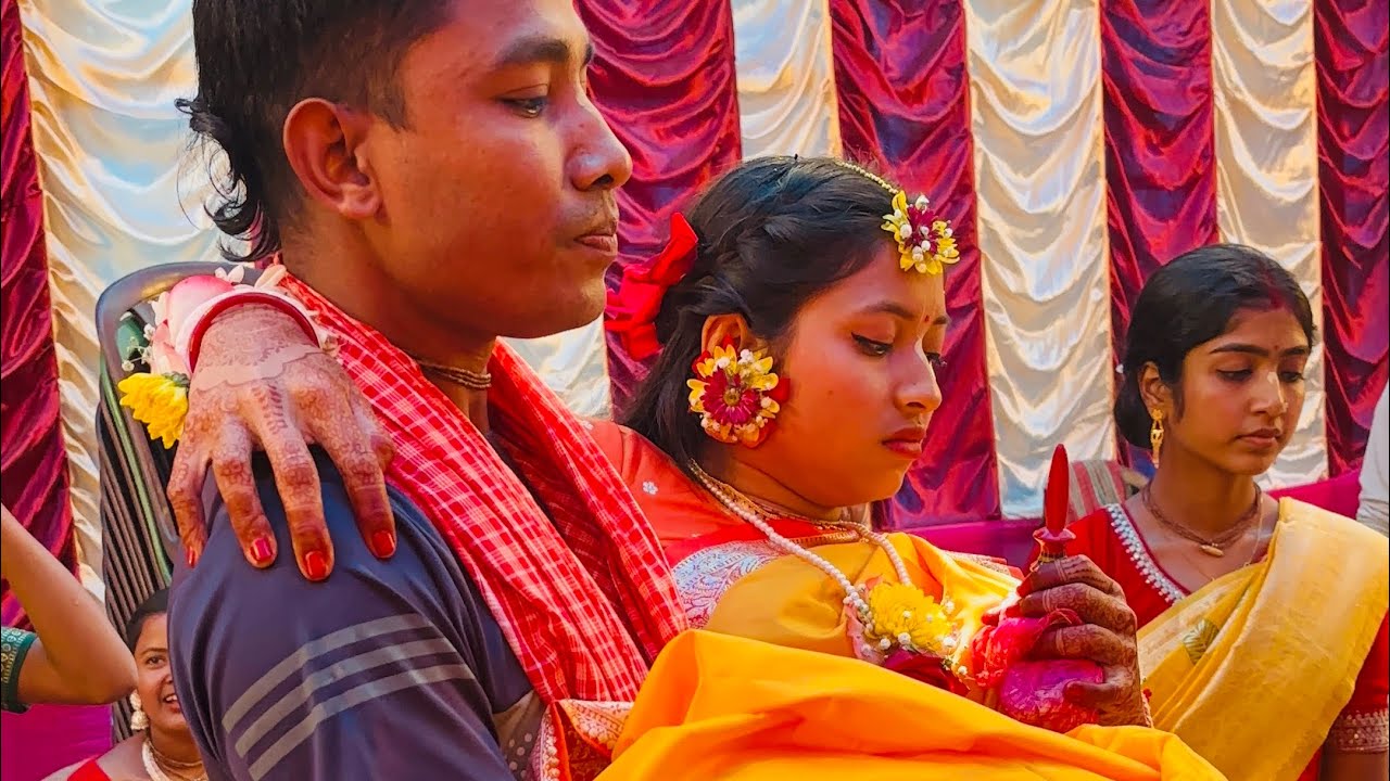 বান্ধবীর গায়ে হলুদে কি কি করলাম সারাদিন😀☺️ও তো কান্না করতে করতে চোখ ফুলিয়ে ফেলেছে 🥺