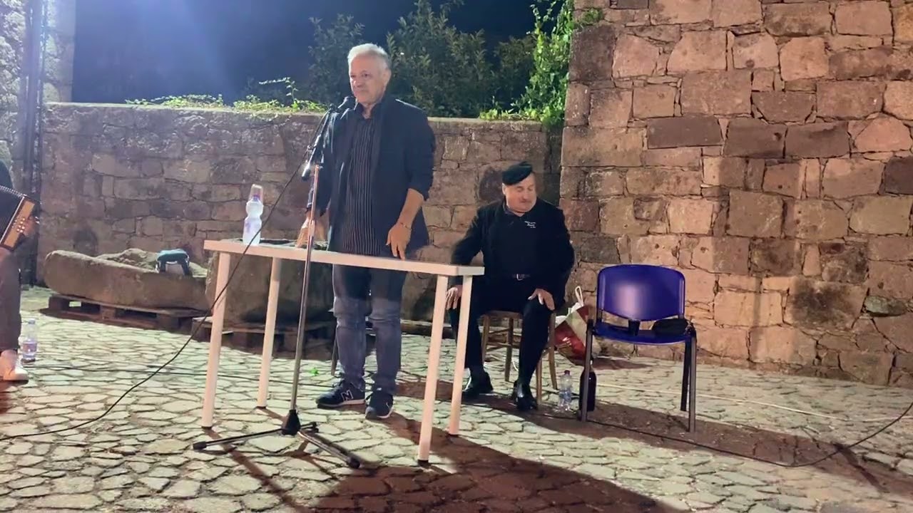 1 parte: Gara Poetica a Mutos Giovanni Carta (Zuanne Carta) / Costantinu Casula