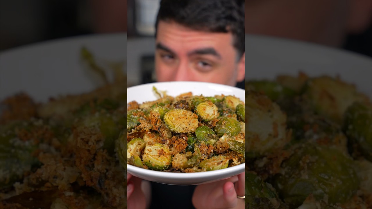 Брюссельская капуста с чесноком и пармезаном! #чеснокпармезан #брюссельскаякапуста #рецептгарнира