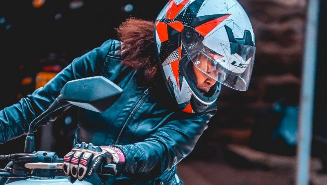 Tris Bikes & The Sexy CF Moto 650NK